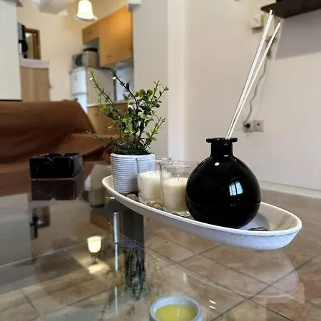 Tzo Apartment *